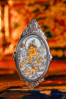 0207XZ53-雪堆白唐卡-橢圓銀唐黃財（A53）