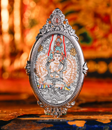 0207XZ55-雪堆白唐卡-橢圓銀唐千手觀音（A55）