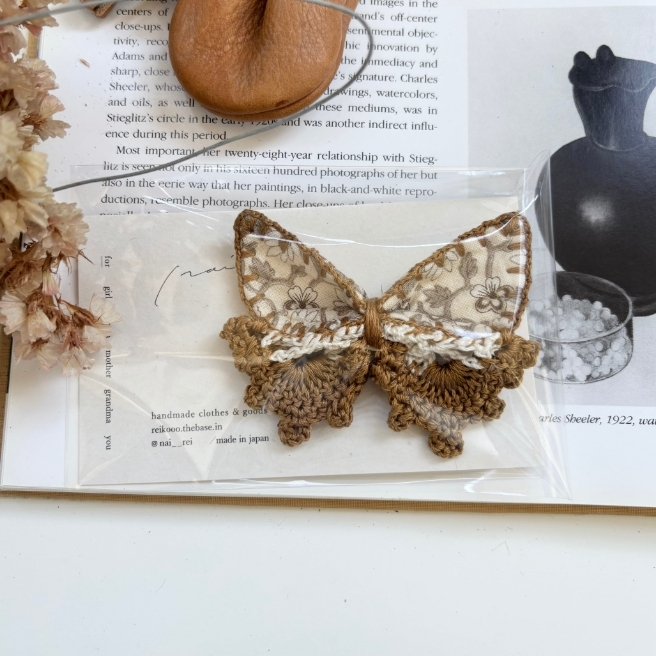 日本選物 典雅花卉蝴蝶結髮夾 - 黃棕