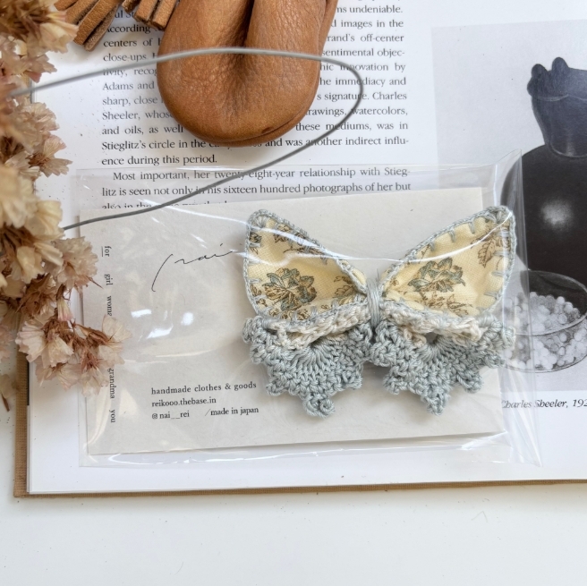 日本選物 典雅花卉蝴蝶結髮夾 - 黃藍