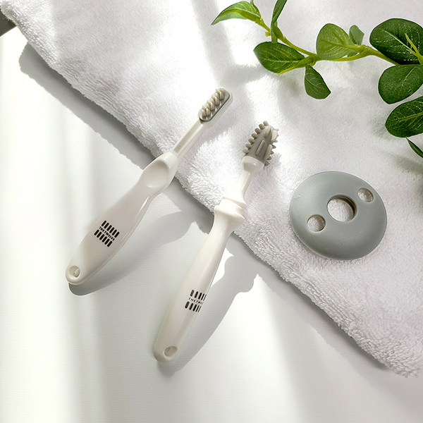 The Twelve  Step1嬰兒固齒器牙刷(0-1歲)_2入裝|幼稚園幼兒園牙刷|托嬰中心牙刷