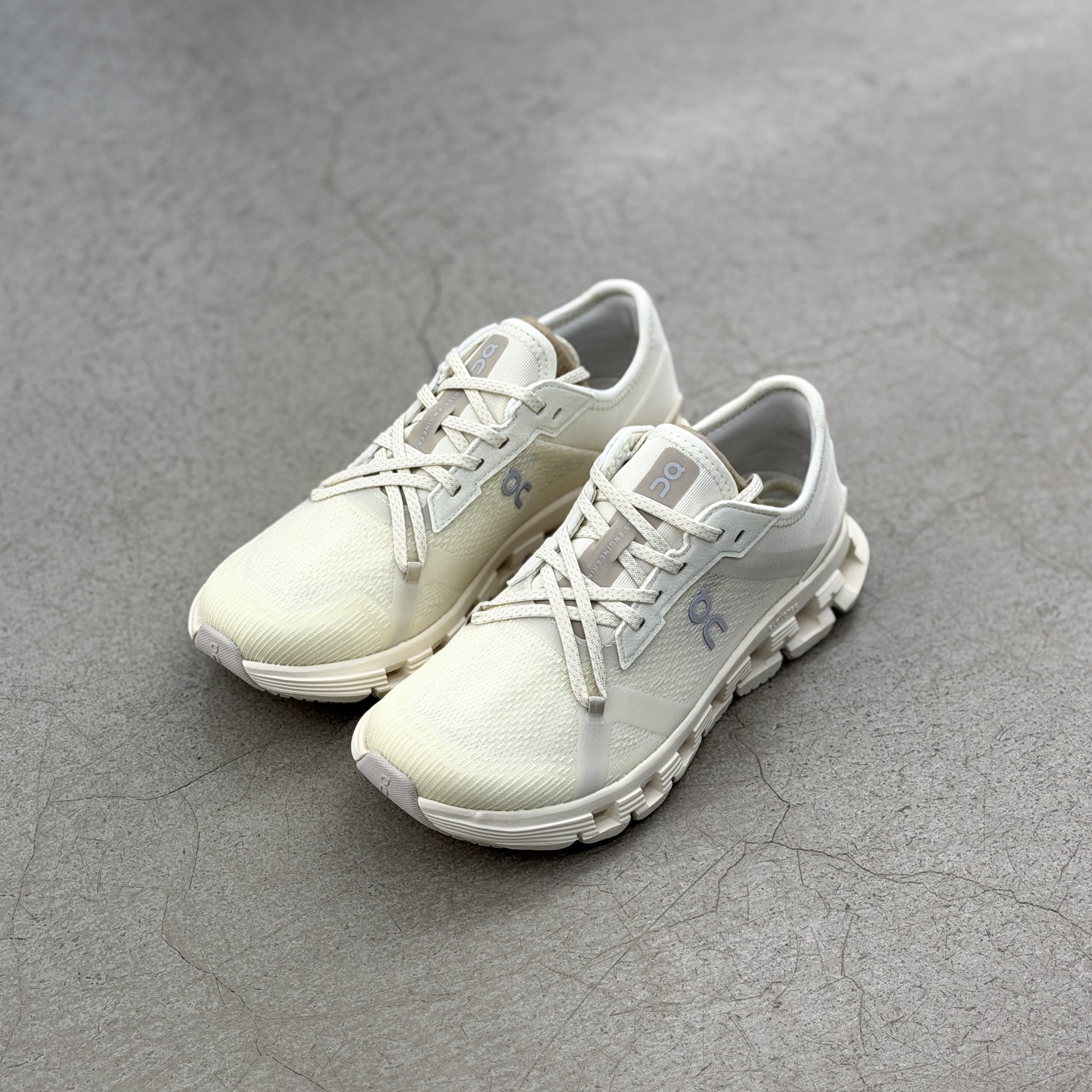 On Cloud X4 AD Ghost l 3WF10173564