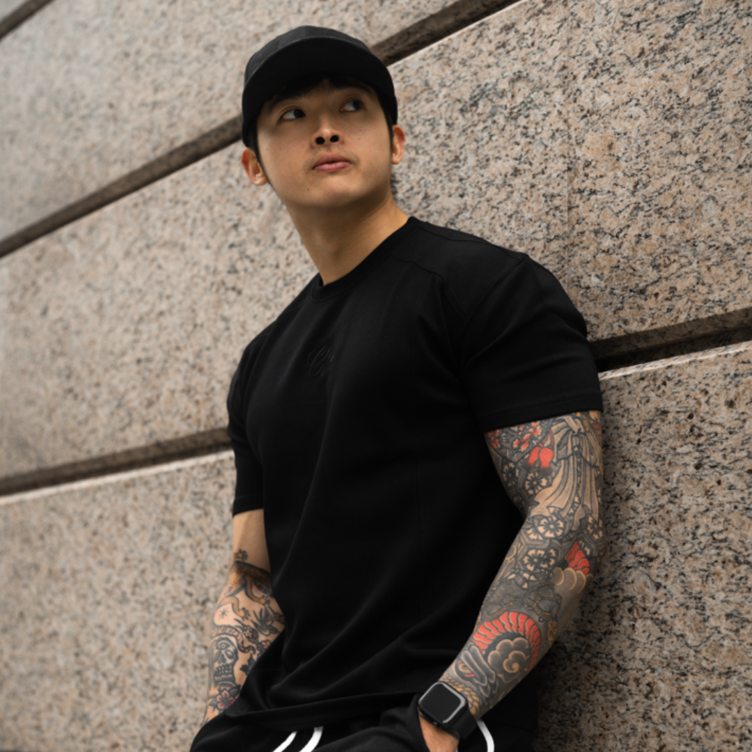 [UCN] Solid Form Tee - Dark