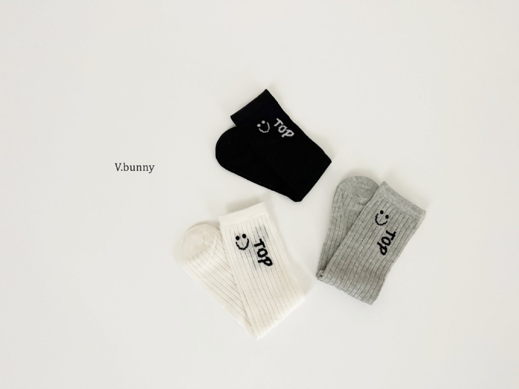 正韓春Vbunny微笑長襪組