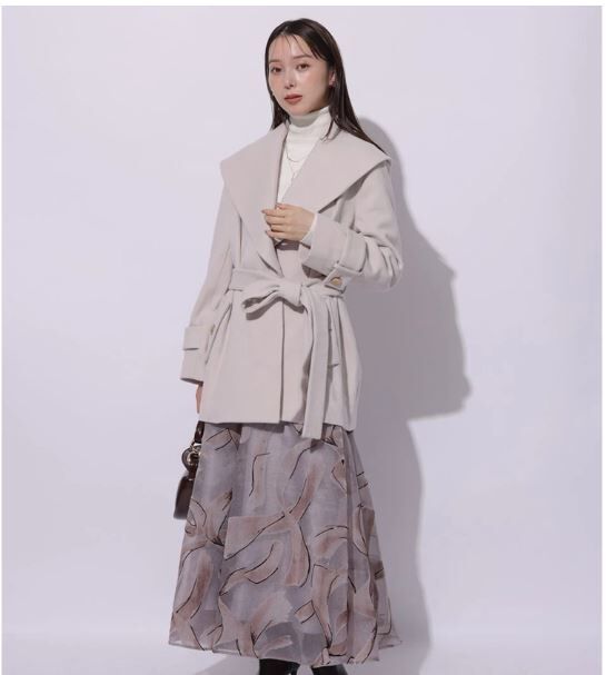 [現貨]折扣Mystrada 披肩領中長版羊毛大衣 粉米M號