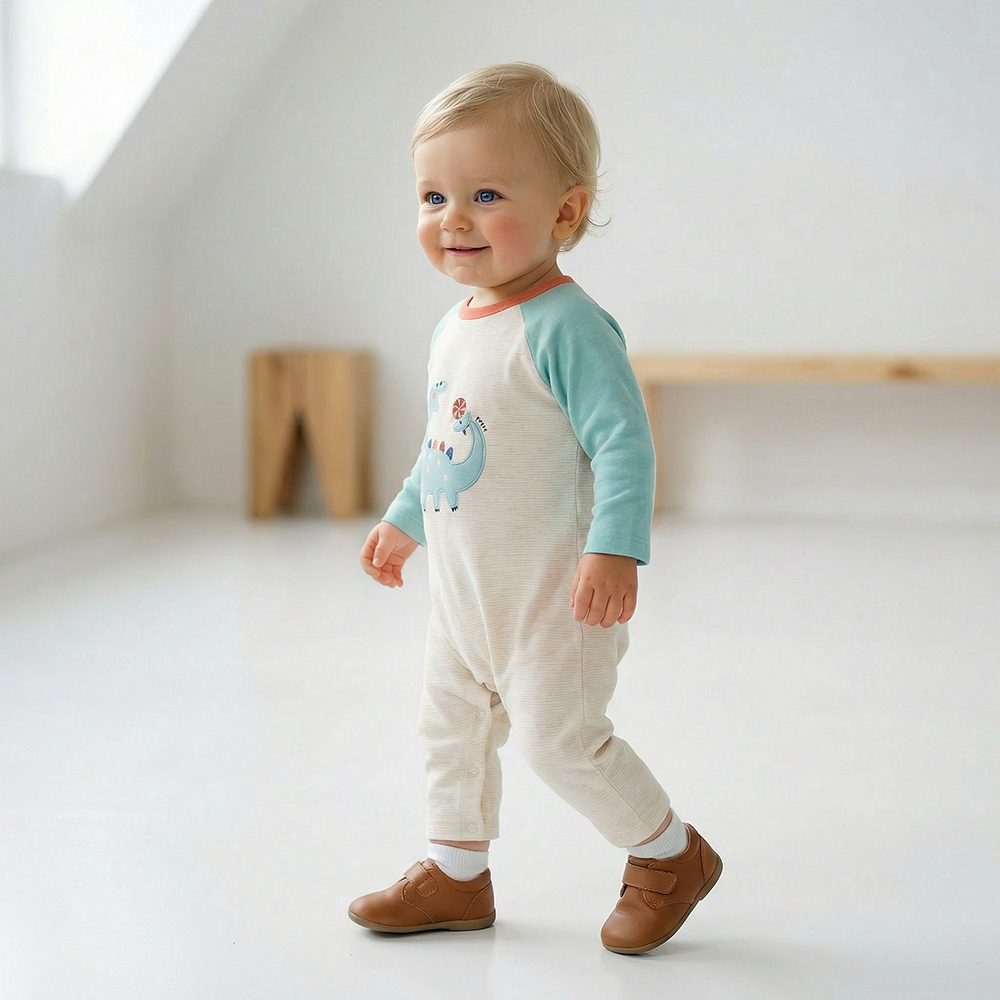 PIPPY 俏皮小恐龍吃棒棒圓領長袖包屁衣 綠