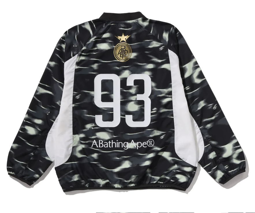 【BAPE男生】0207 發售 寬版SCREEN CAMO FOOTBALL LOGO RELAXED FIT CREWNECK SWEATSHIRT