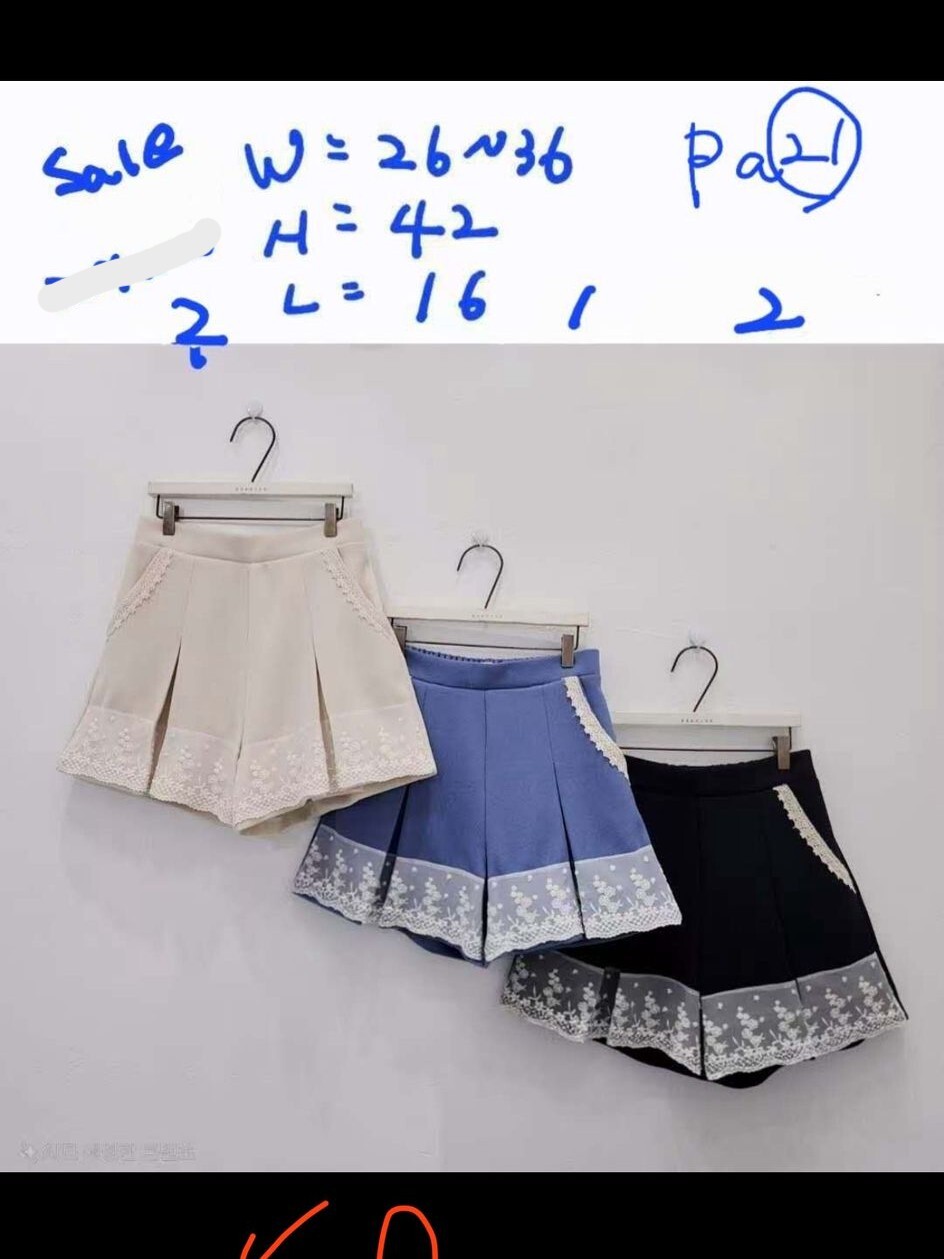 P58 腰26-36 HIP42 長16 $429 (一口價) 30 %羊毛