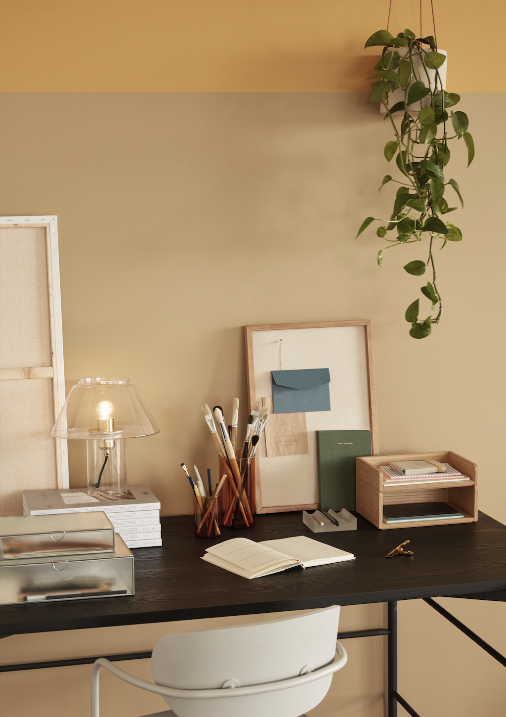 HÜBSCH 北歐品牌家具營造之居家工作室 Hygge Corner，悍家居集團專業家具顧問之空間配置提案。