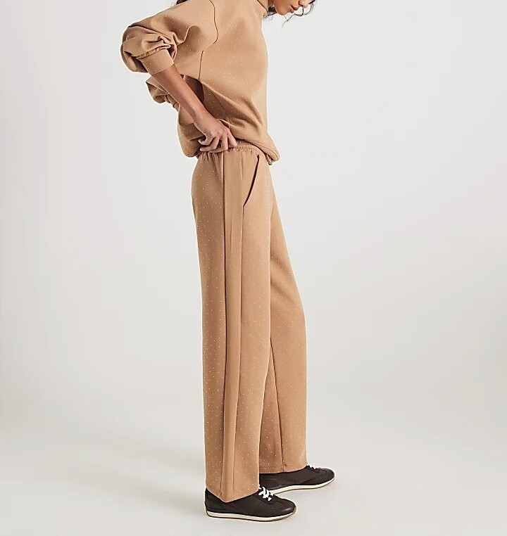 Borwn CoCo淺摩卡色貼鑽帽T+綁帶Joggers套裝