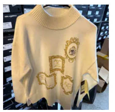 [S] KARL LAGERFELD SOFT WHITE KARL AND CHOUPETTE FRAME SWEATER, L5ZSS715-SW9 (SKL1483)
