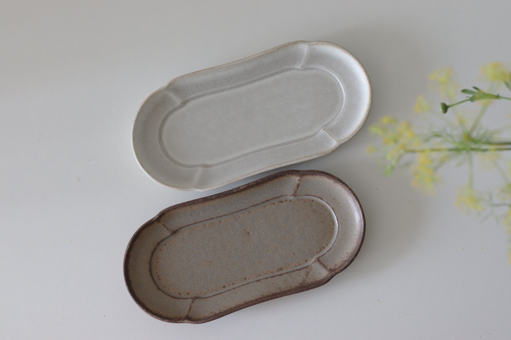 日本 美濃燒 典雅花邊 橢圓細長盤