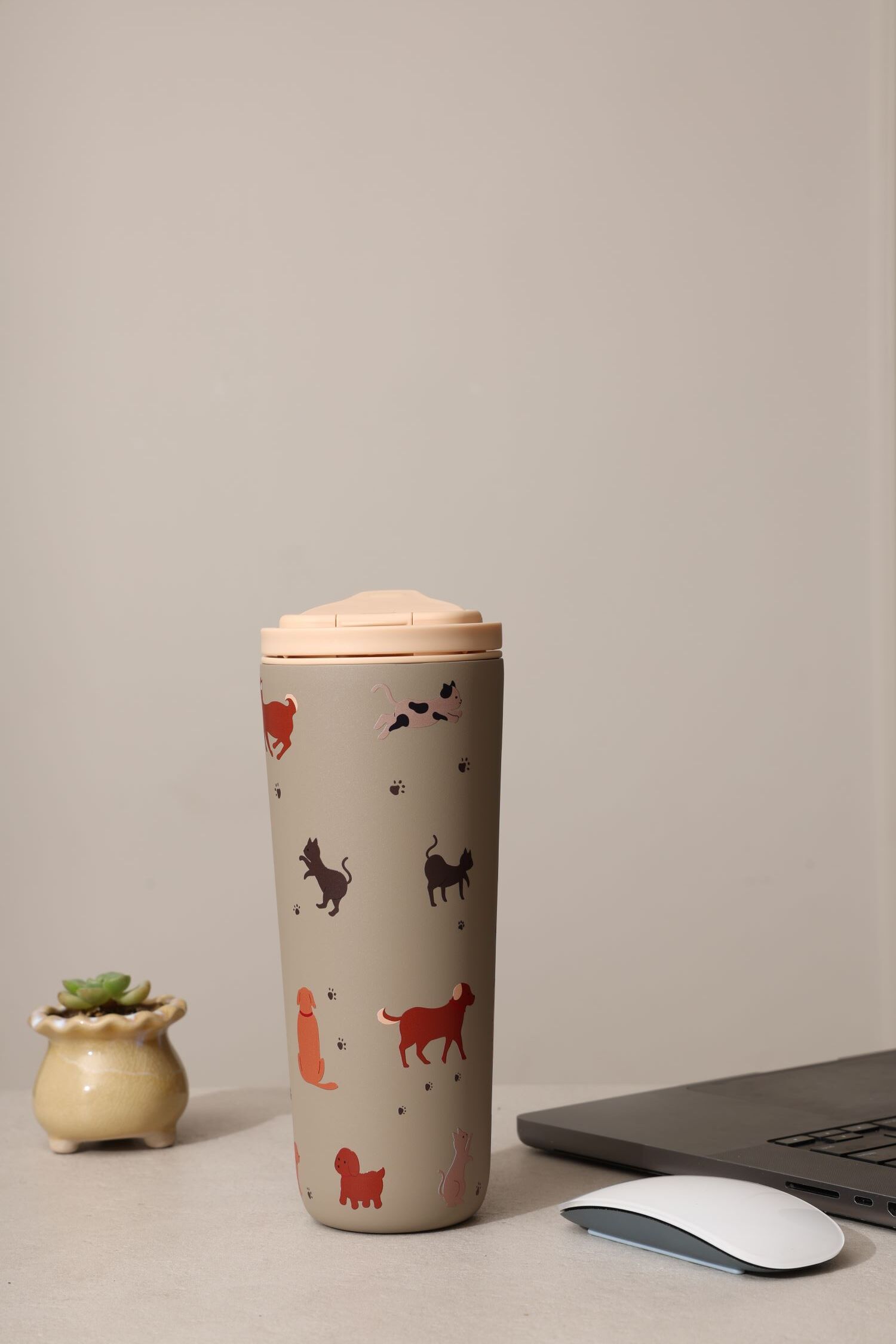 純鈦跳跳杯｜跳跳愛畫畫系列｜毛孩愛黏人Ｘ小鵝黃蓋