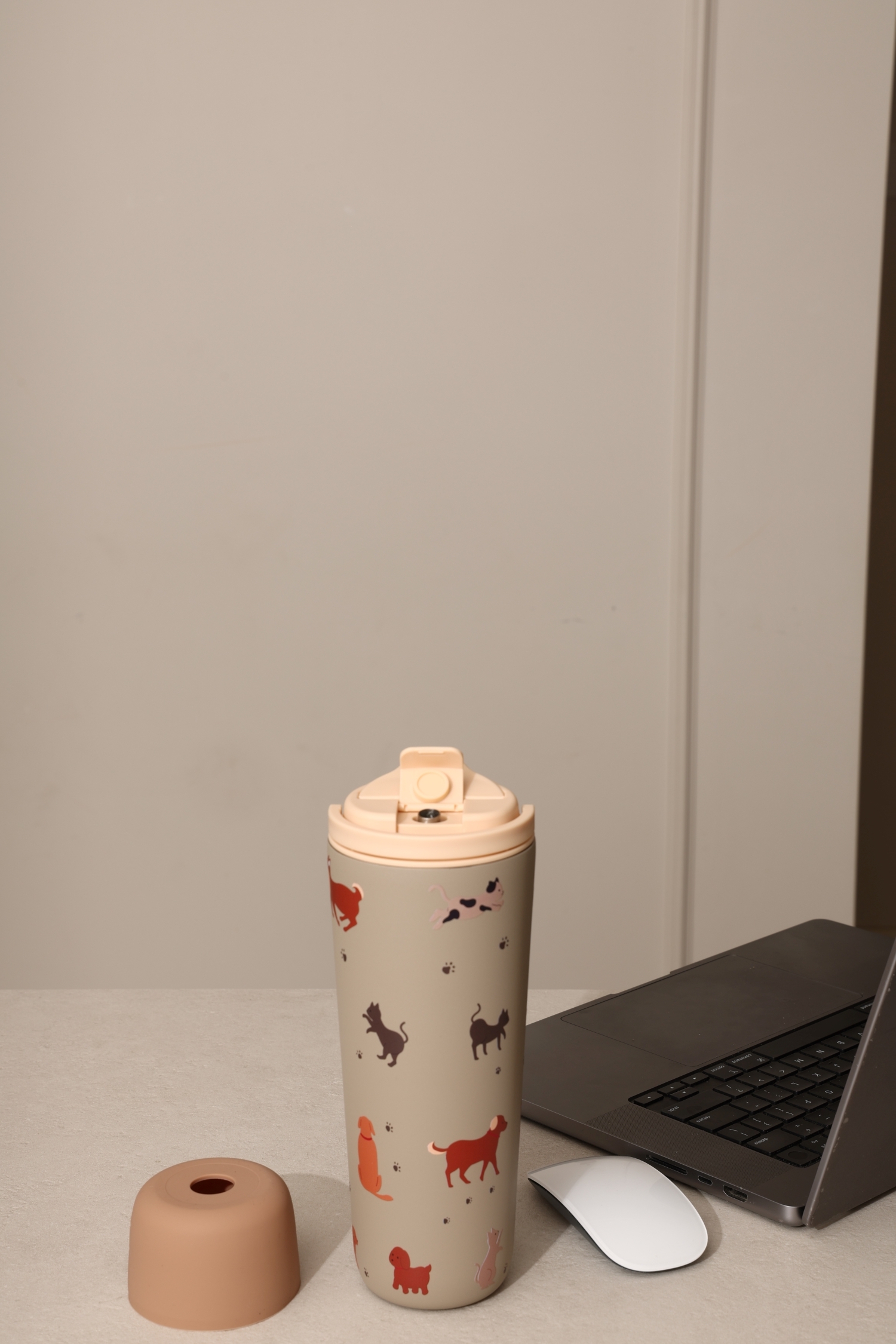 純鈦跳跳杯｜跳跳愛畫畫系列｜毛孩愛黏人Ｘ小鵝黃蓋