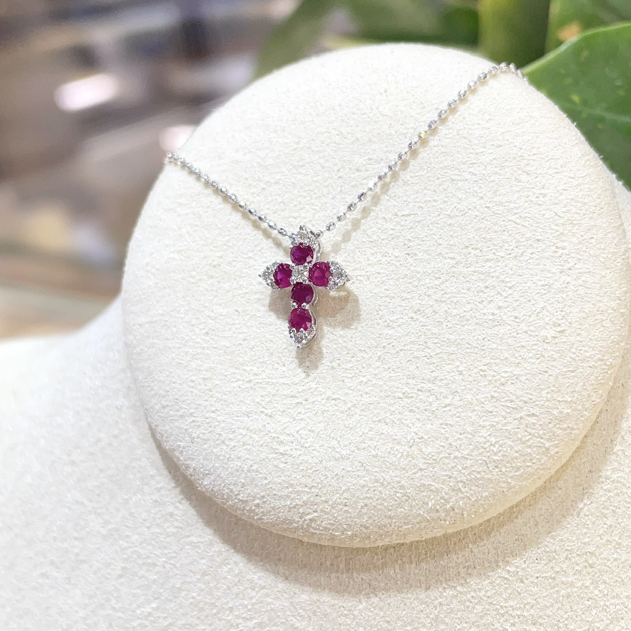 18K金天然紅寶石鑽石吊墜-迷你十字架