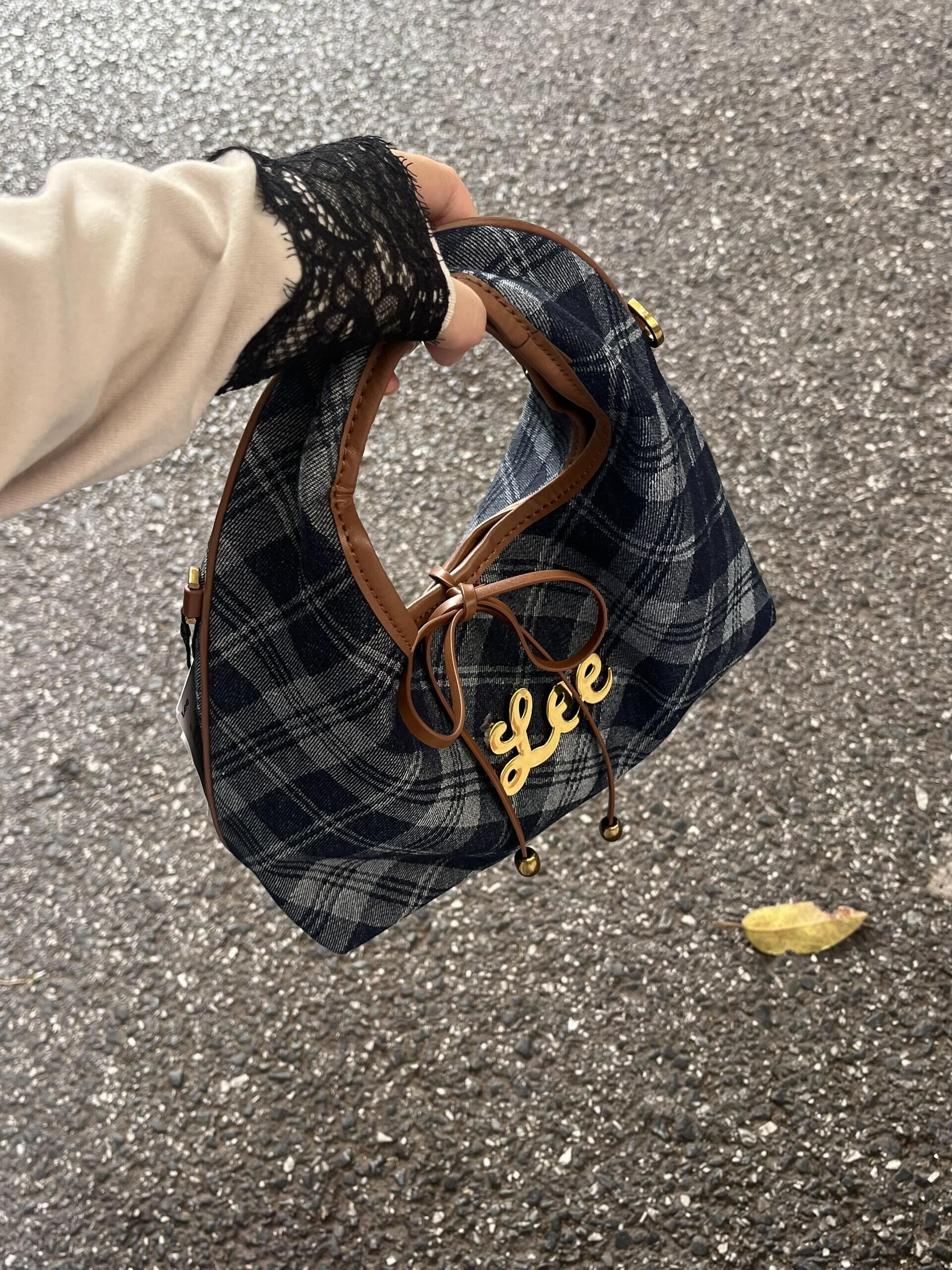 LEE 牛仔格紋手提包 肩背包 側背包 斜跨包 英倫風 格紋(任買兩件7-11免運)/預購