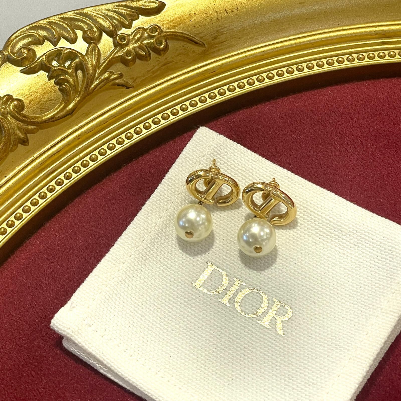 全新DIOR EARRINGS 1.5x2cm E1850CDNRS_D301, 迪奧耳環,金色珍珠CD LOGO #BRAND NEW #香榭站正品