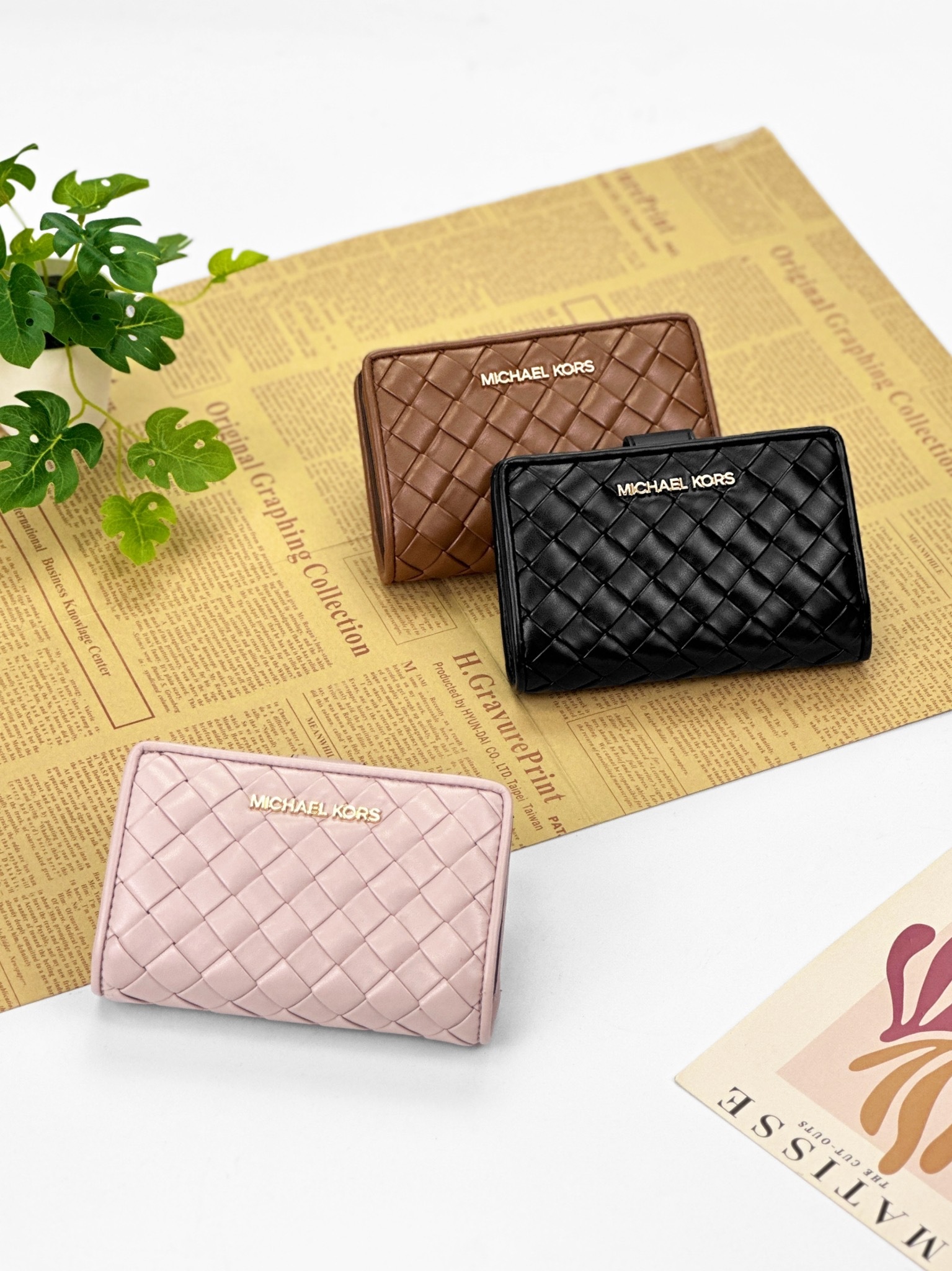 Michael Kors MK 編織皮革 中夾 短夾
