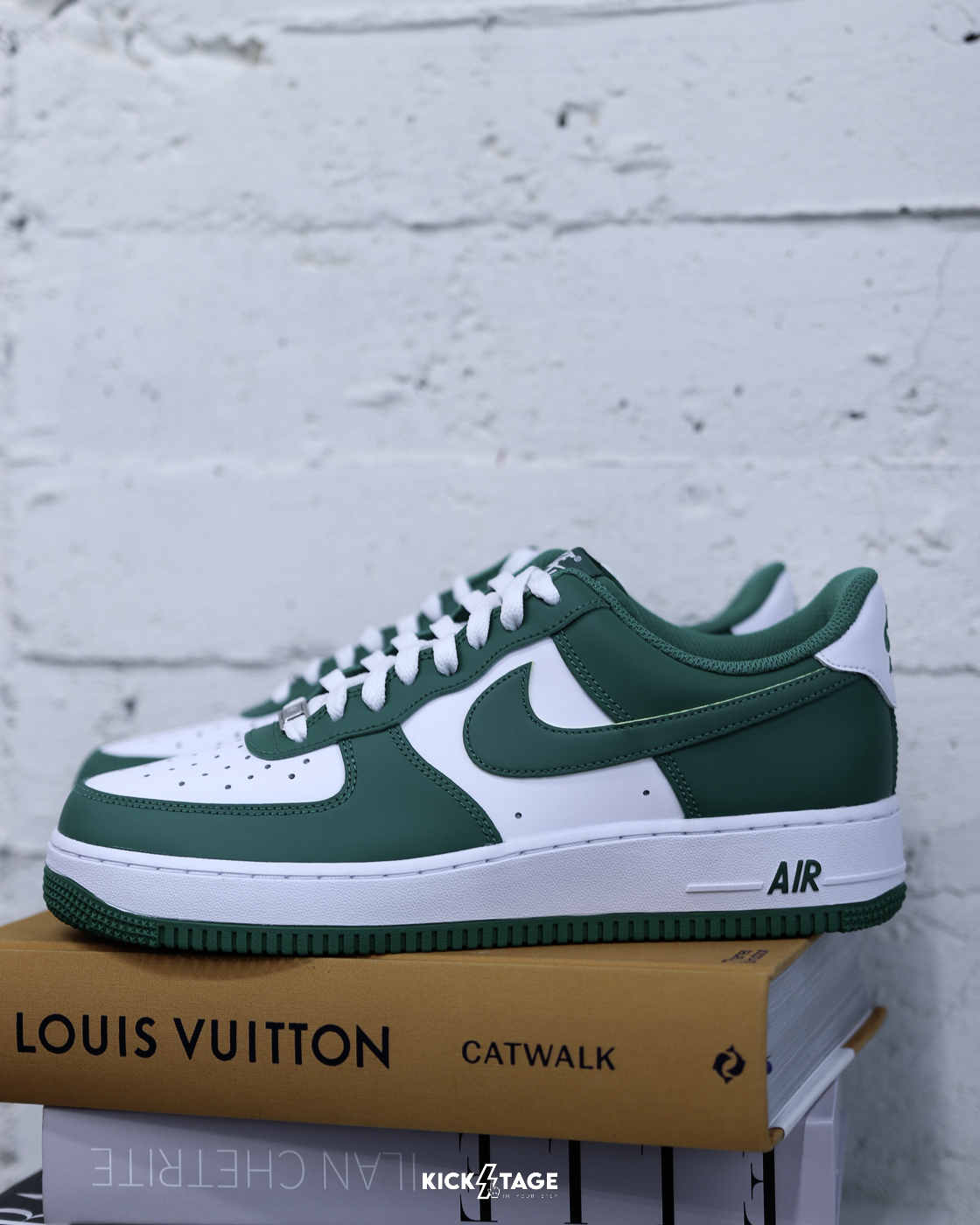 男鞋 NIKE AIR FORCE 1 '07 綠白 皮革 低筒 休閒鞋【FJ4146-122】AF1 WAF1