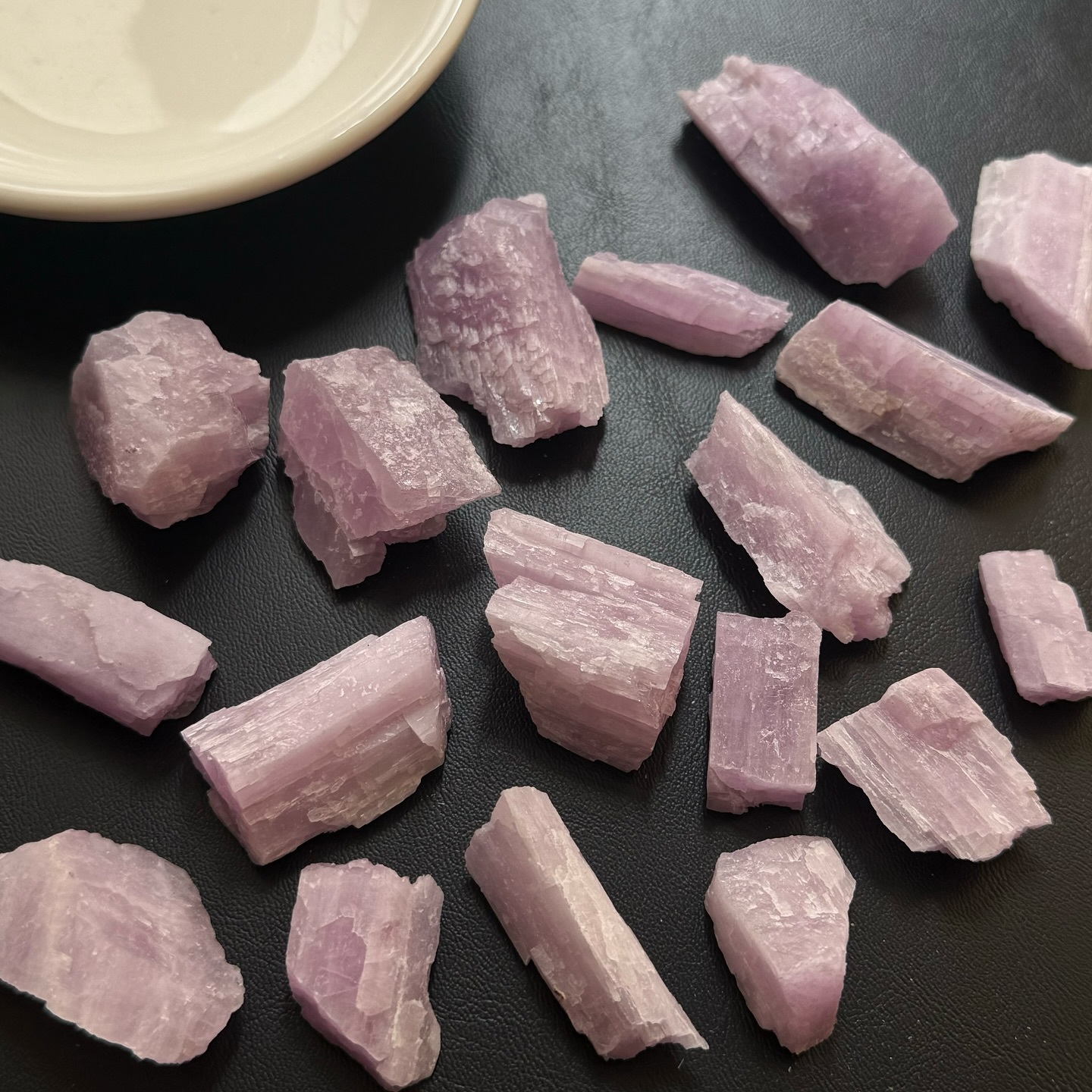 [原石] 紫鋰輝 原礦