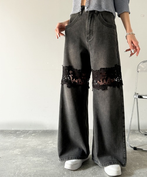 日本🇯🇵連線 Mily Bilet 花卉蕾絲鏤空牛仔寬褲 蕾絲 花朵 花卉 寬褲 牛仔褲 落地褲 長褲 直筒褲 闊腿褲 3色(任買兩件711免運)/預購