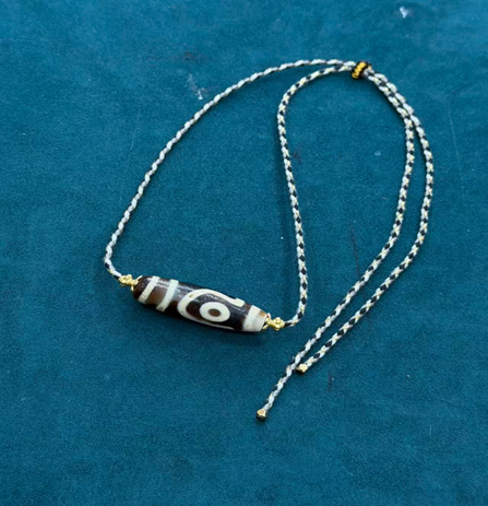 VC024 C24 極致黑白二眼天珠頸鏈