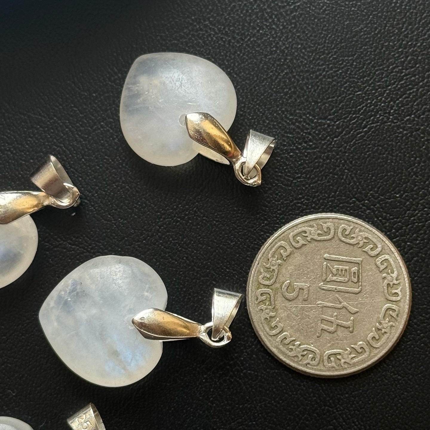 [原石] 月光石 愛心吊墜