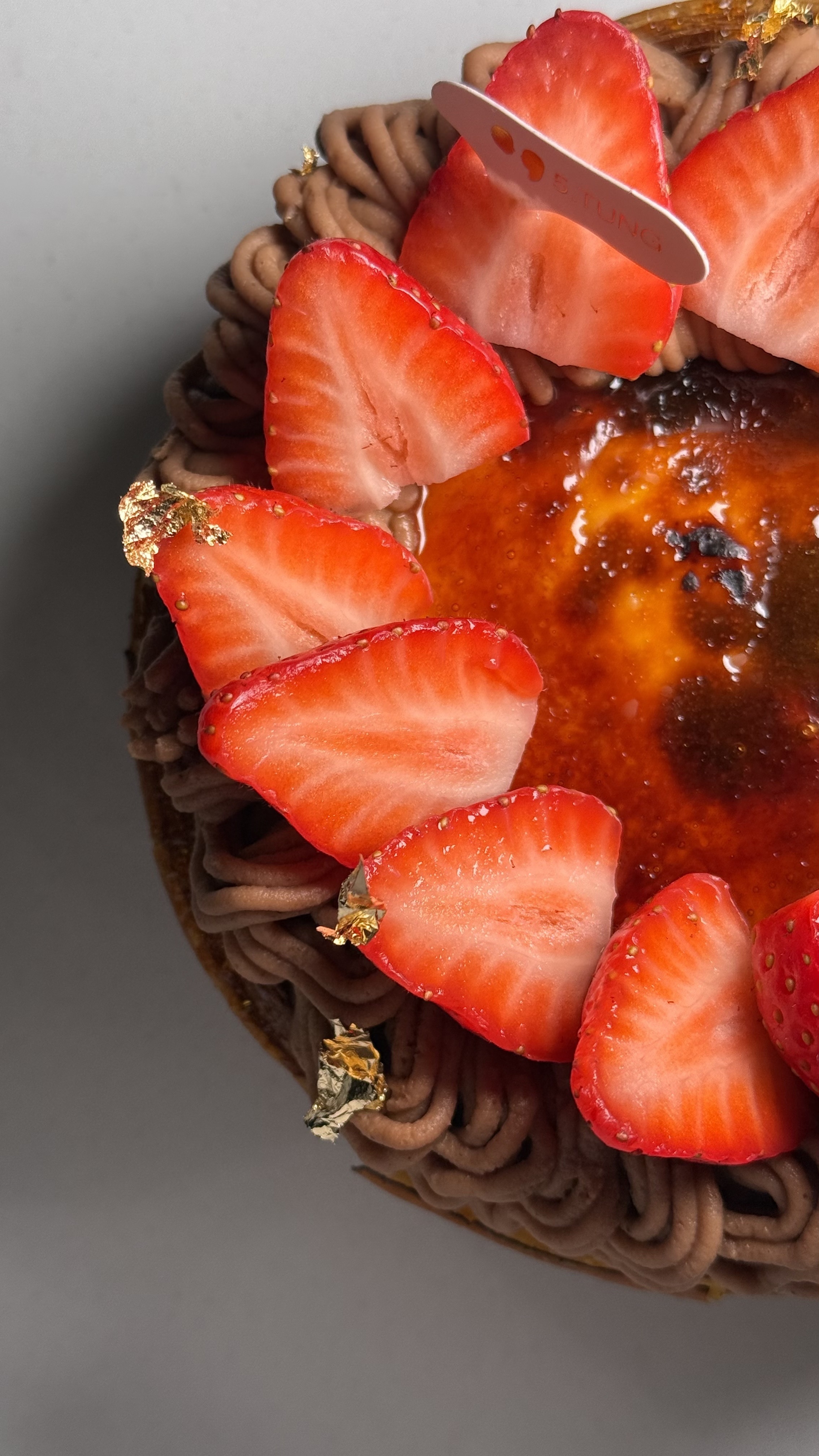 （6寸 ）來一片！草莓蒙布朗鐵觀音巴斯克FLAN「整模」