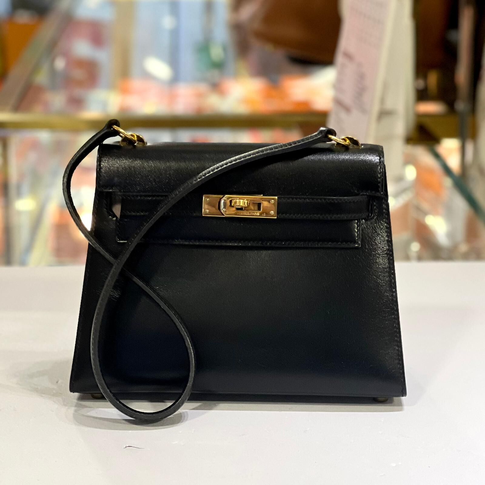 絕版稀有款！95%NEW~KELLY 20 VINTAGE 圈S刻 NOIR BOX GHW #K20 #凱莉包 #香榭站正品