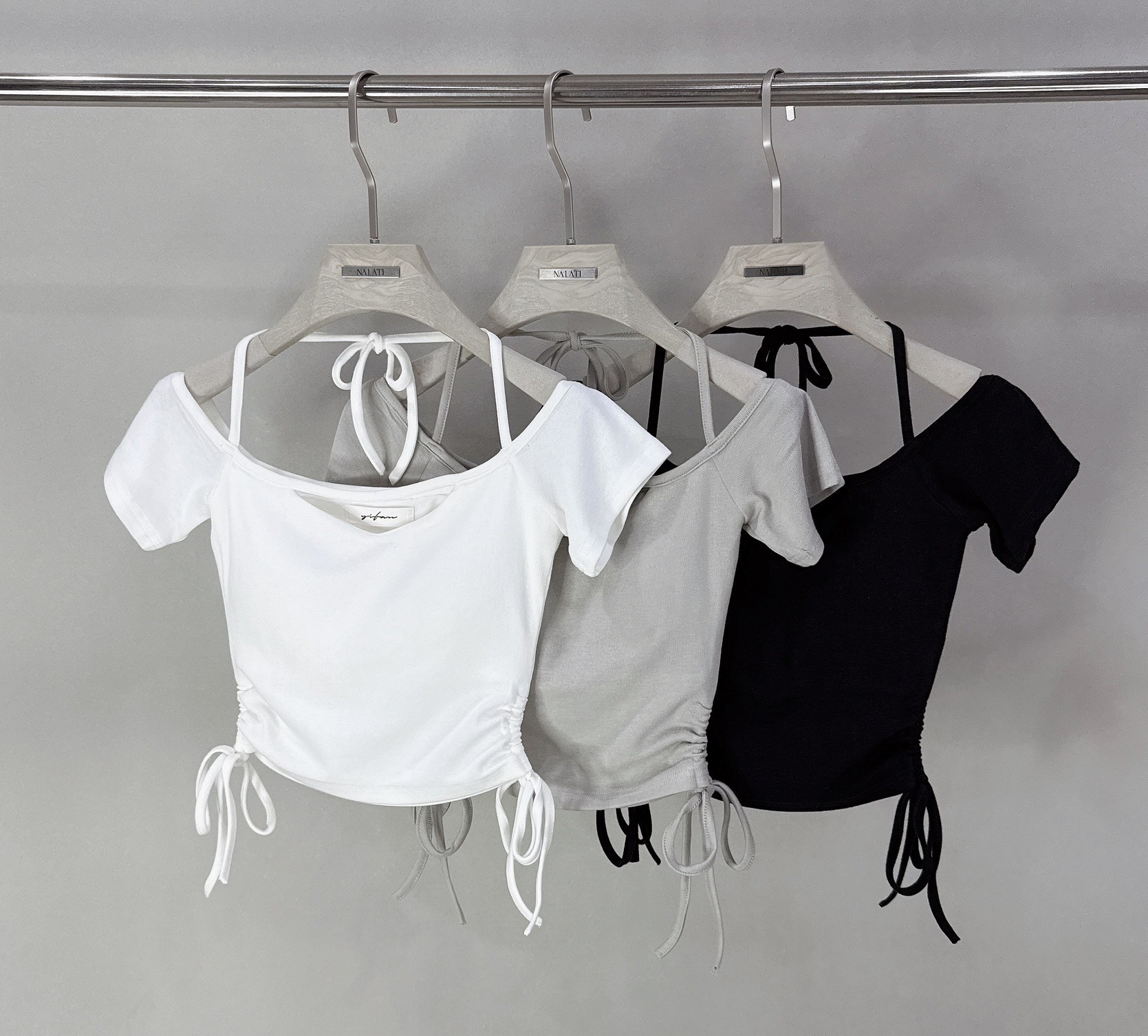 掛脖胸簍空側抽繩罩杯上衣