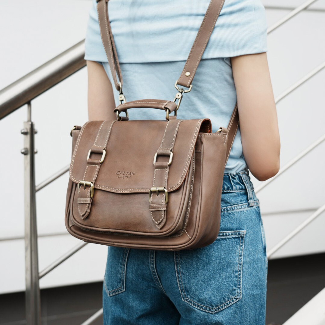 學院風真皮後背包/肩背包/手提包 三用包-四色(5404)