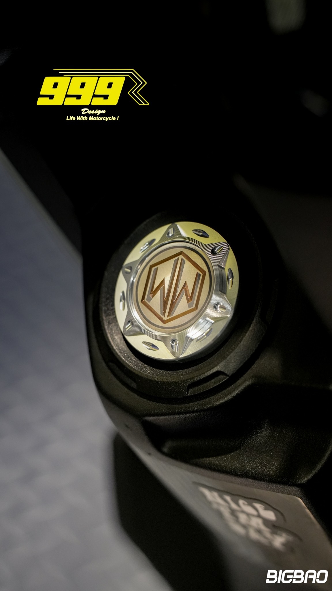 999R 星形油箱蓋