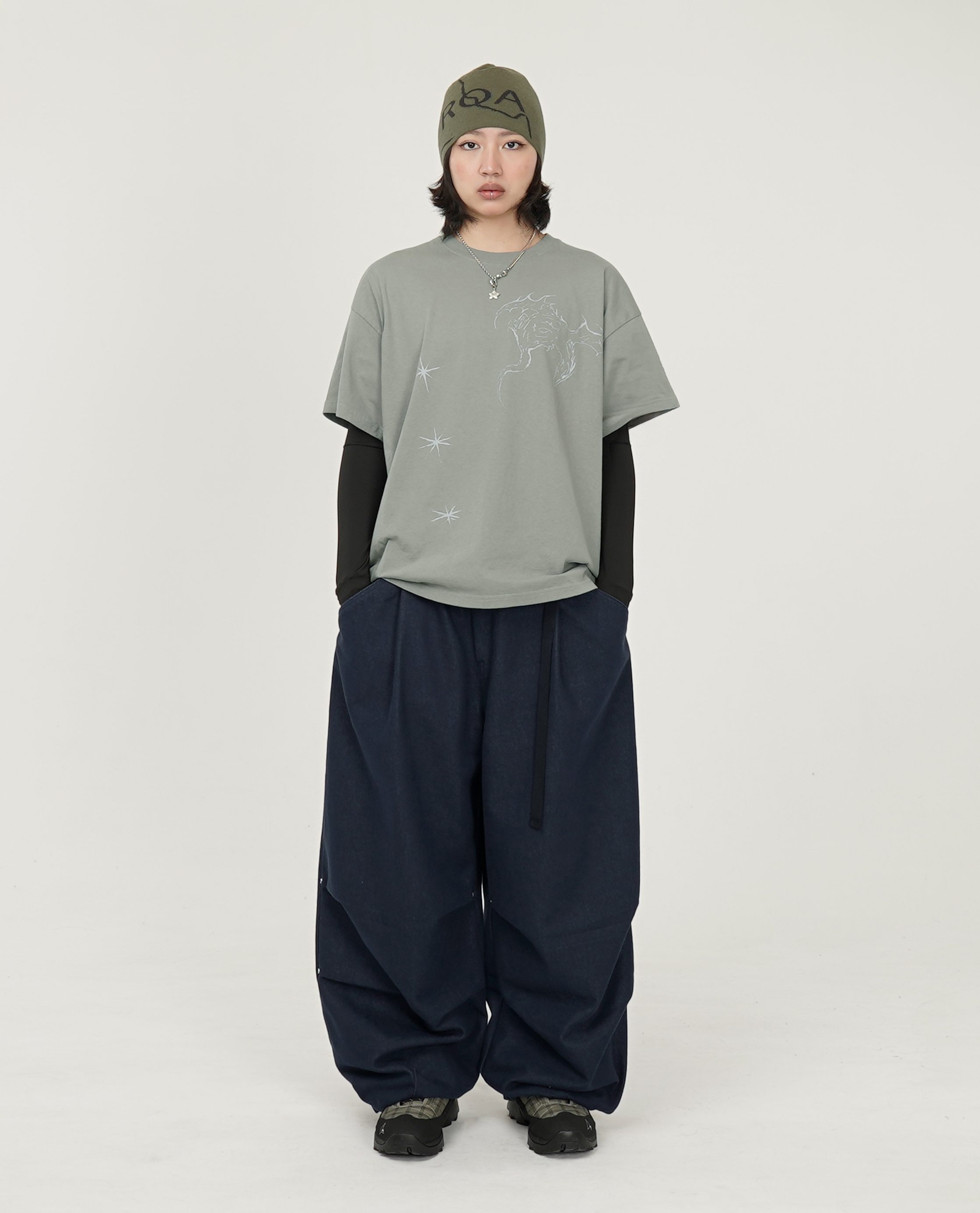 膝撞釘打摺下可扣直筒腰帶褲