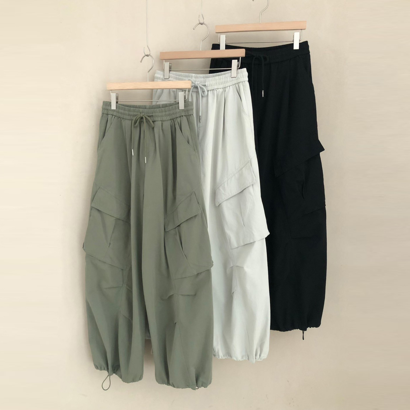 鬆緊腰同色系綁帶工裝縮口褲-F / 3色