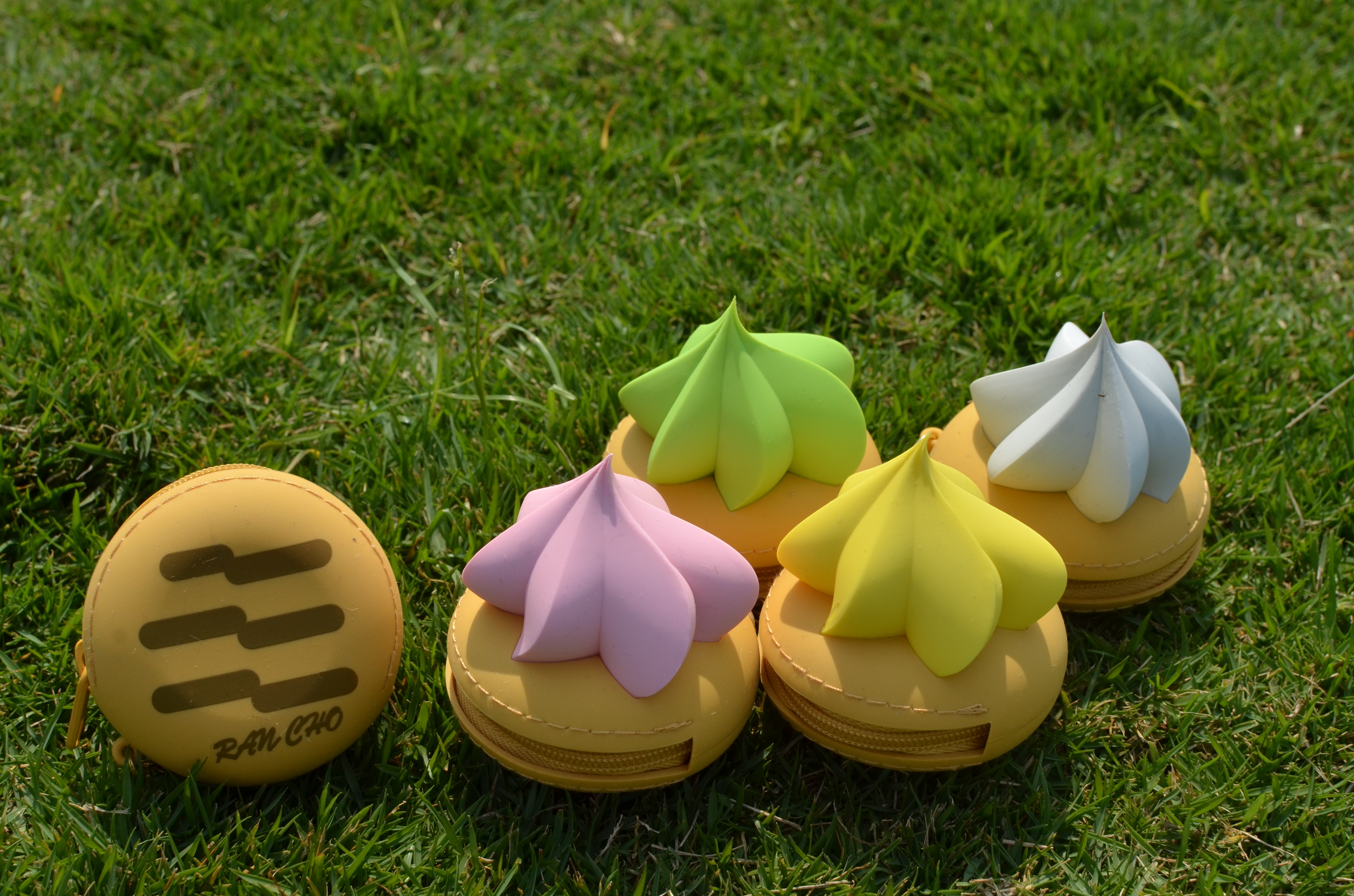 玩潮 iced gem biscuit coin case yellow