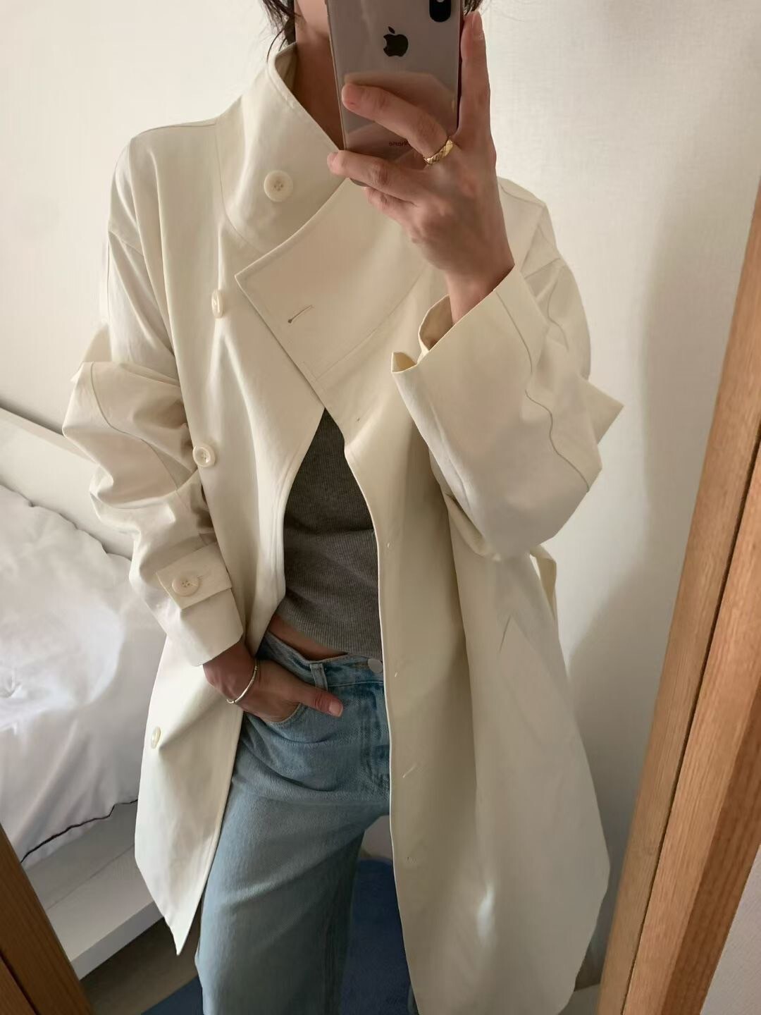 經典色系排釦造型立領風衣外套 / 2色