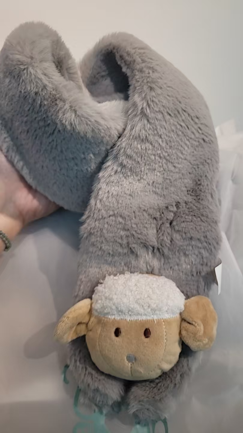 BYC02SC030LG 灰色精靈小羊絨毛頸巾