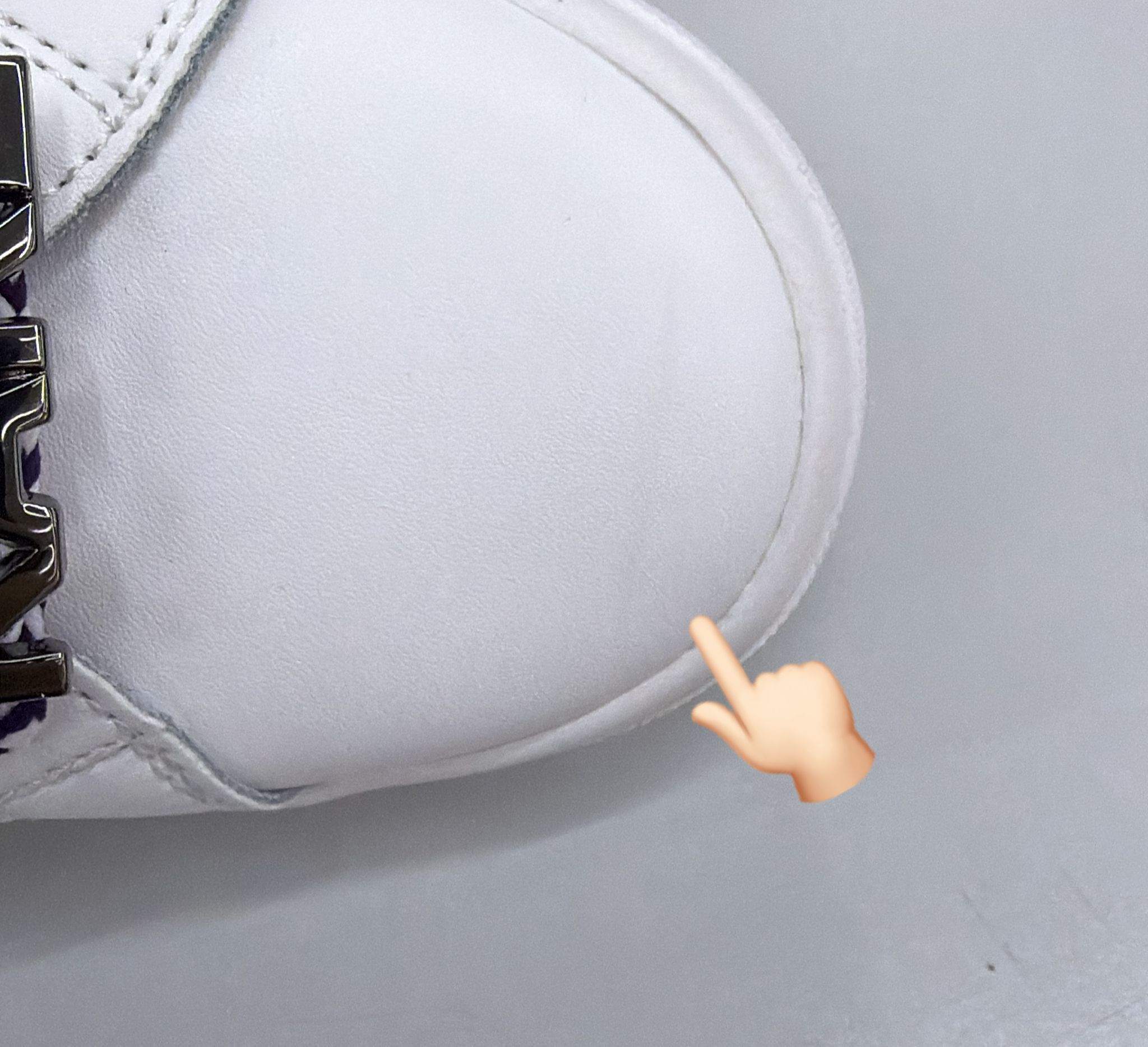 【現貨瑕疵貨品】karl lagerfeld 休閒鞋 白配紫邊US5.5 (HC0254)