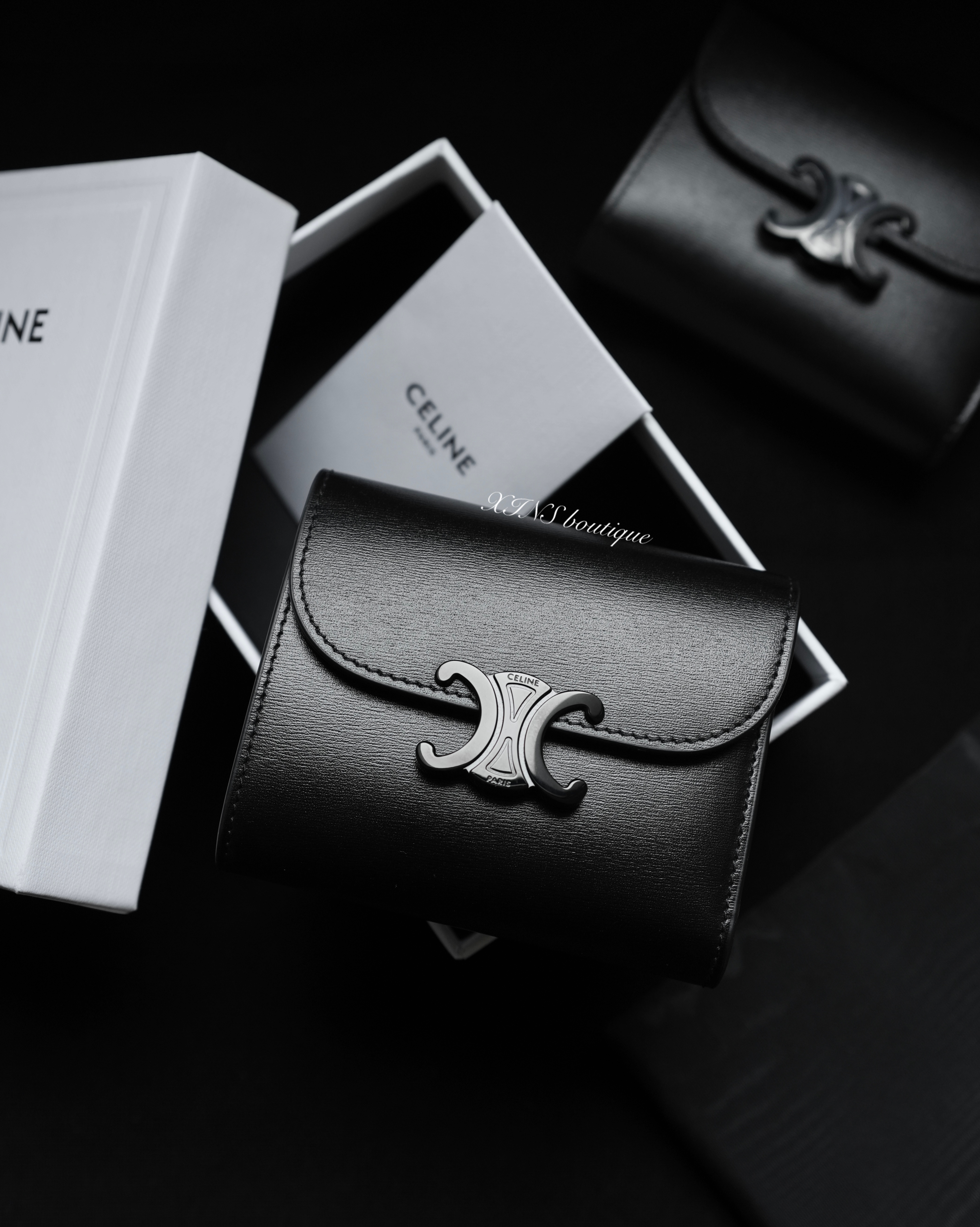 <超稀缺>Celine Small Flap Wallet Triomphe Black  凱旋門 黑扣 皮夾 全黑