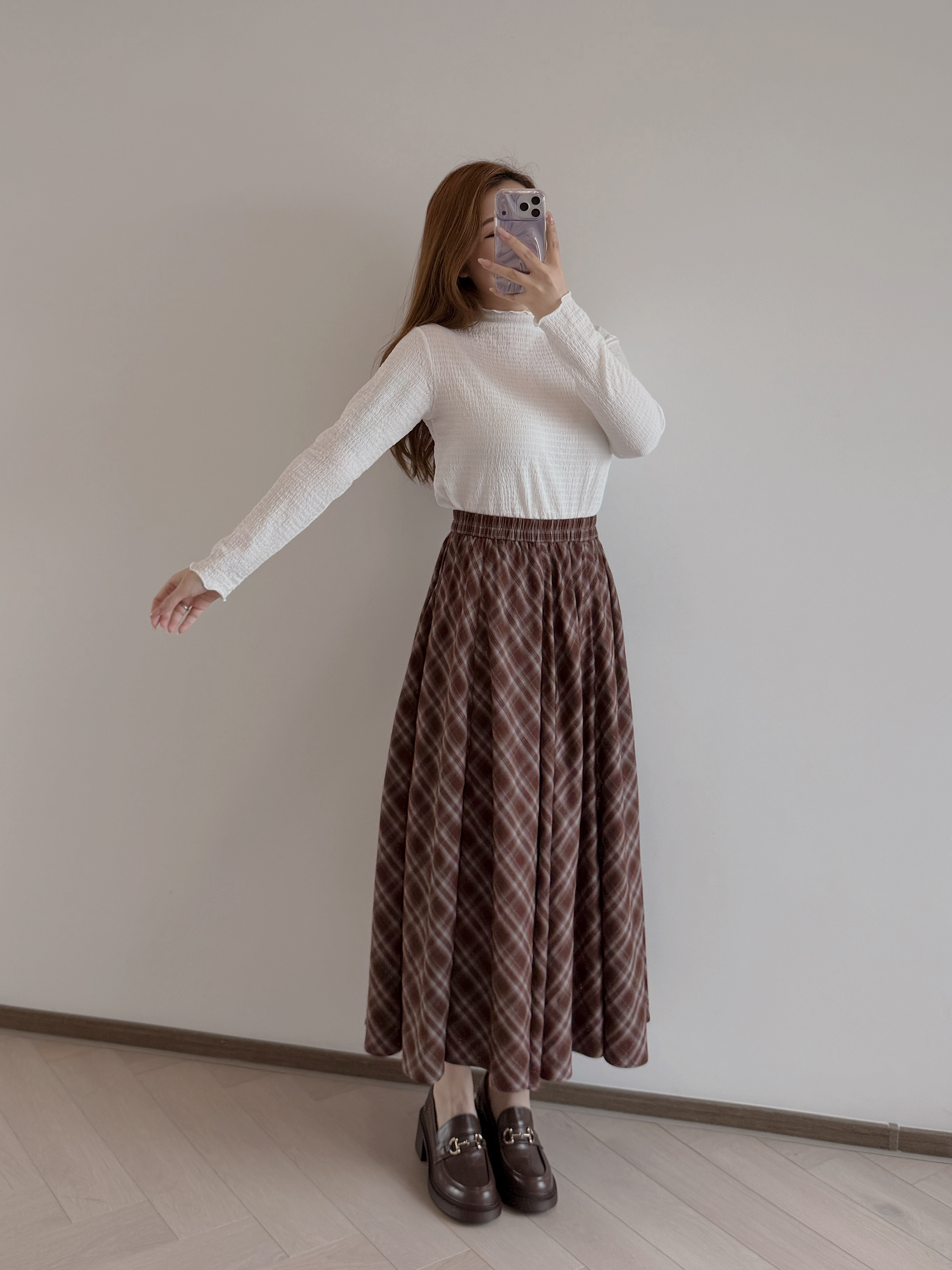 7389 啡色薄款格仔長裙