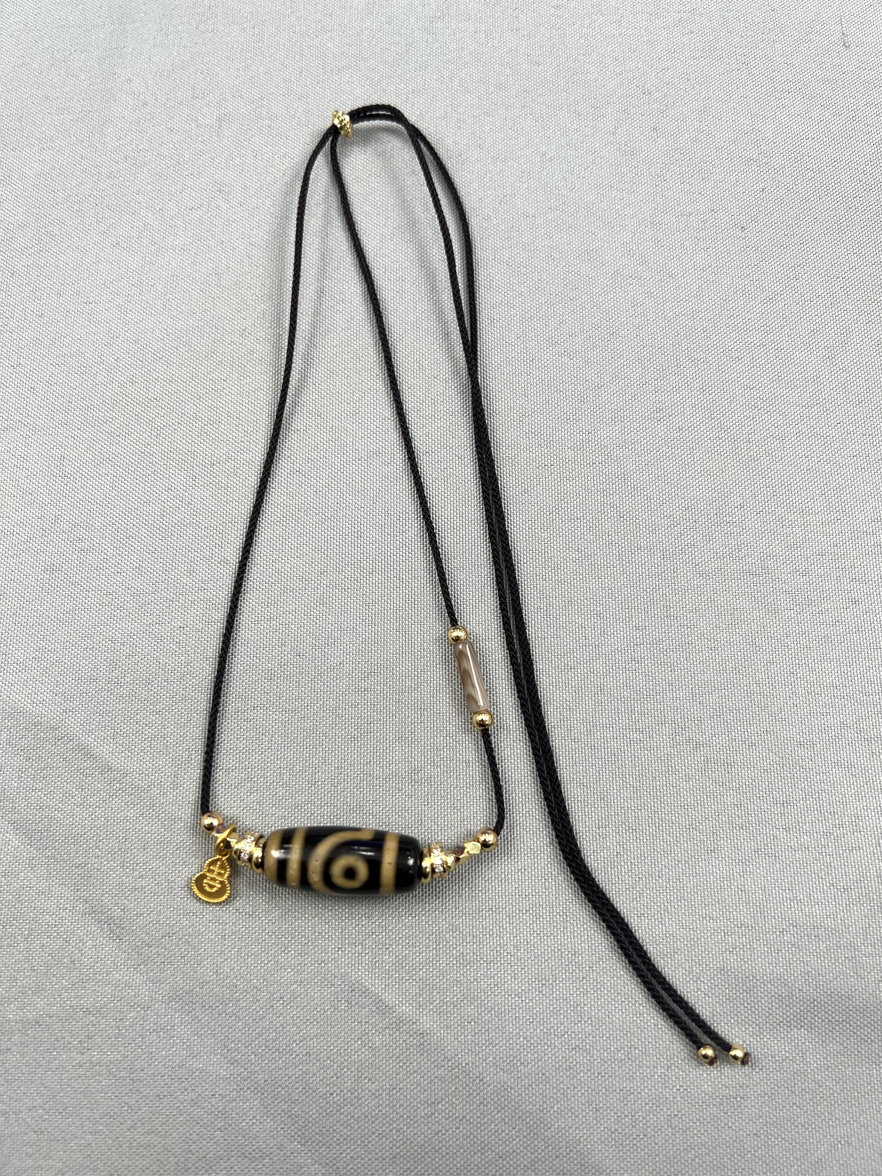 VC066 C66 摺線二眼頸鏈 有法印