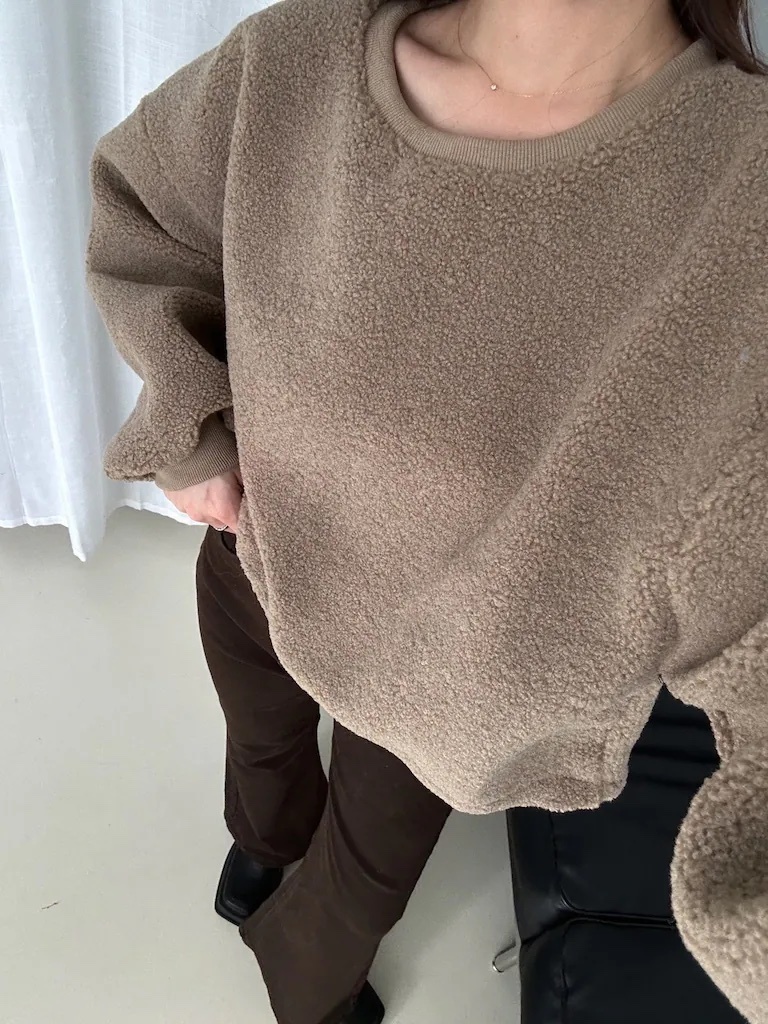 吃可愛長大搖粒絨下擺可抽繩大學Tee