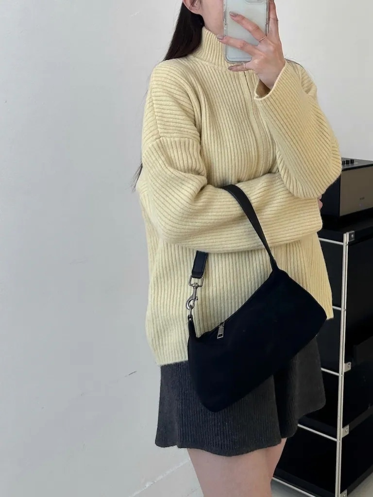 本期必買舒服綿密坑紋拉鍊上衣