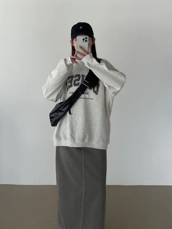 校園戀愛寬鬆字母大學Tee