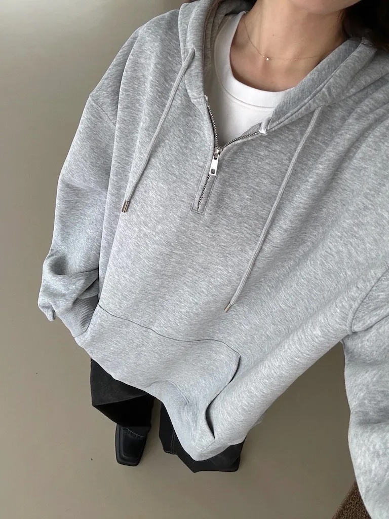 有點帥的 半拉鍊連帽大Tee
