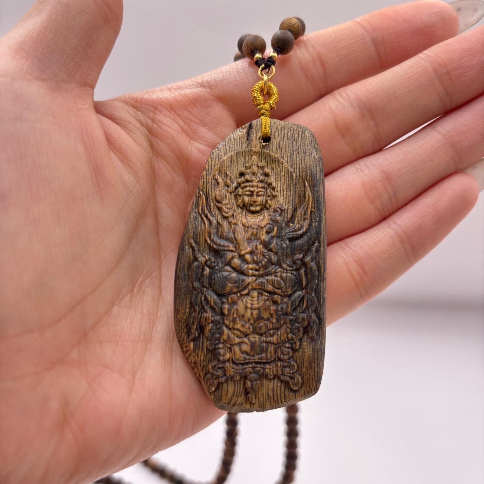AB260205-S75-黑棋沉香八大守護神雕刻牌吊墜頸鏈 - 兔：文殊菩薩(一物一證書) （天然沉香形態不一）(已包集體龍虎山開光，4月頭到貨，只限尖沙咀門店自取）