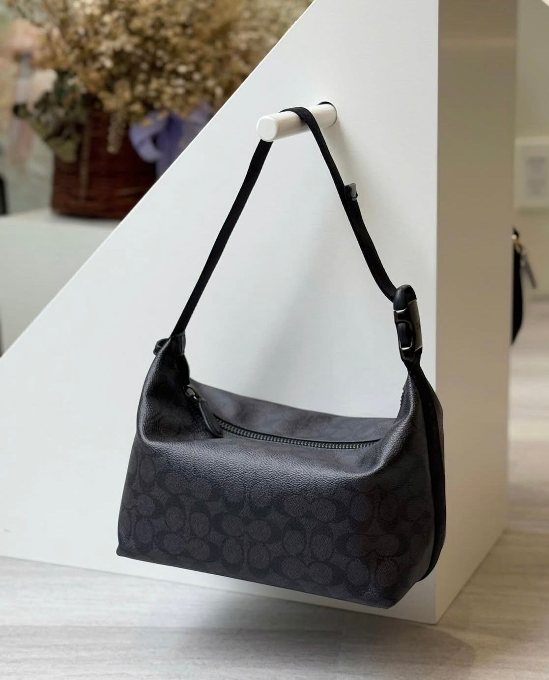 【預購】COACH H020651 飯盒包