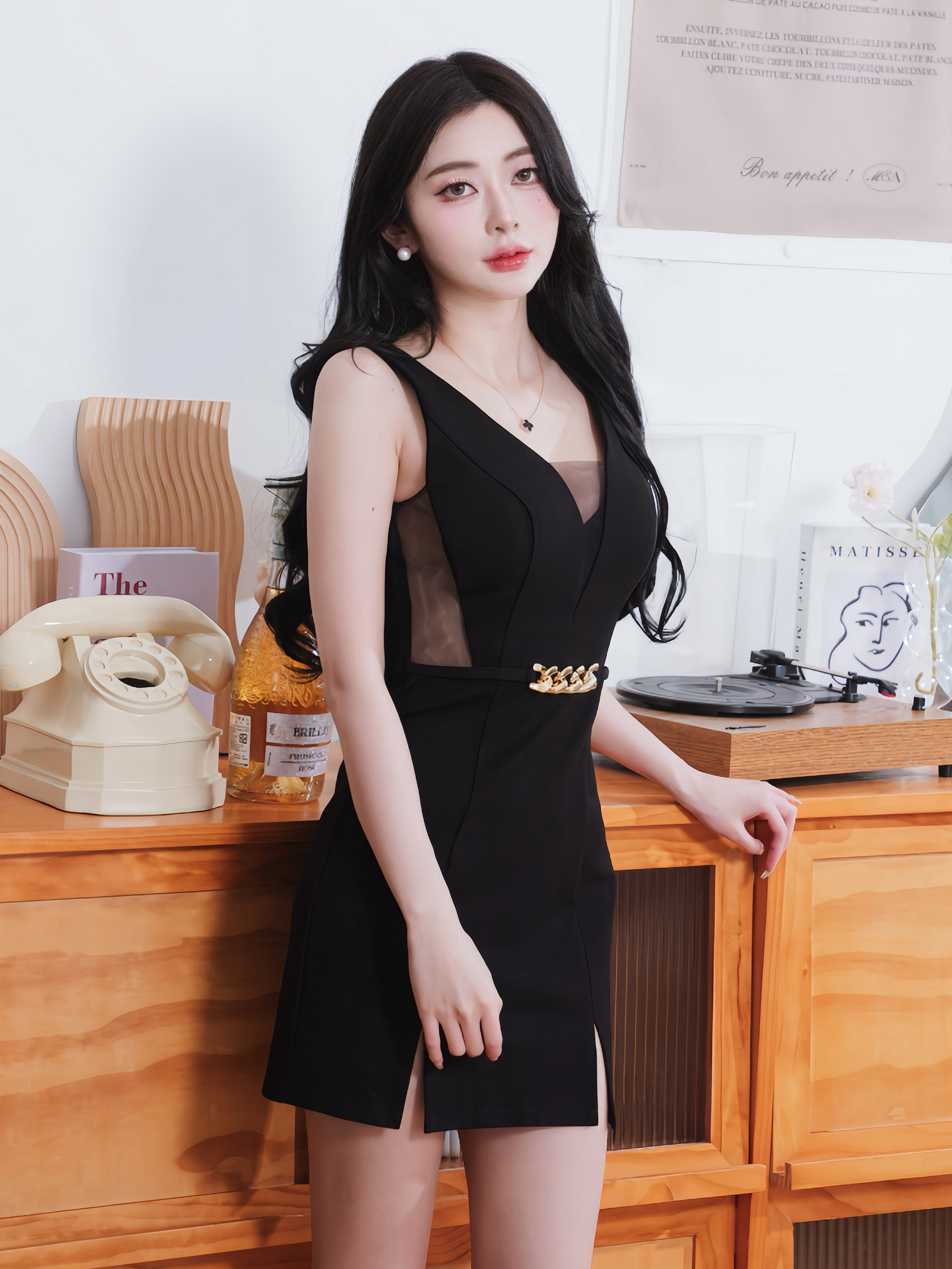 獨家訂製🤍鏤空網紗腰鍊包臀洋裝（黑色均碼）