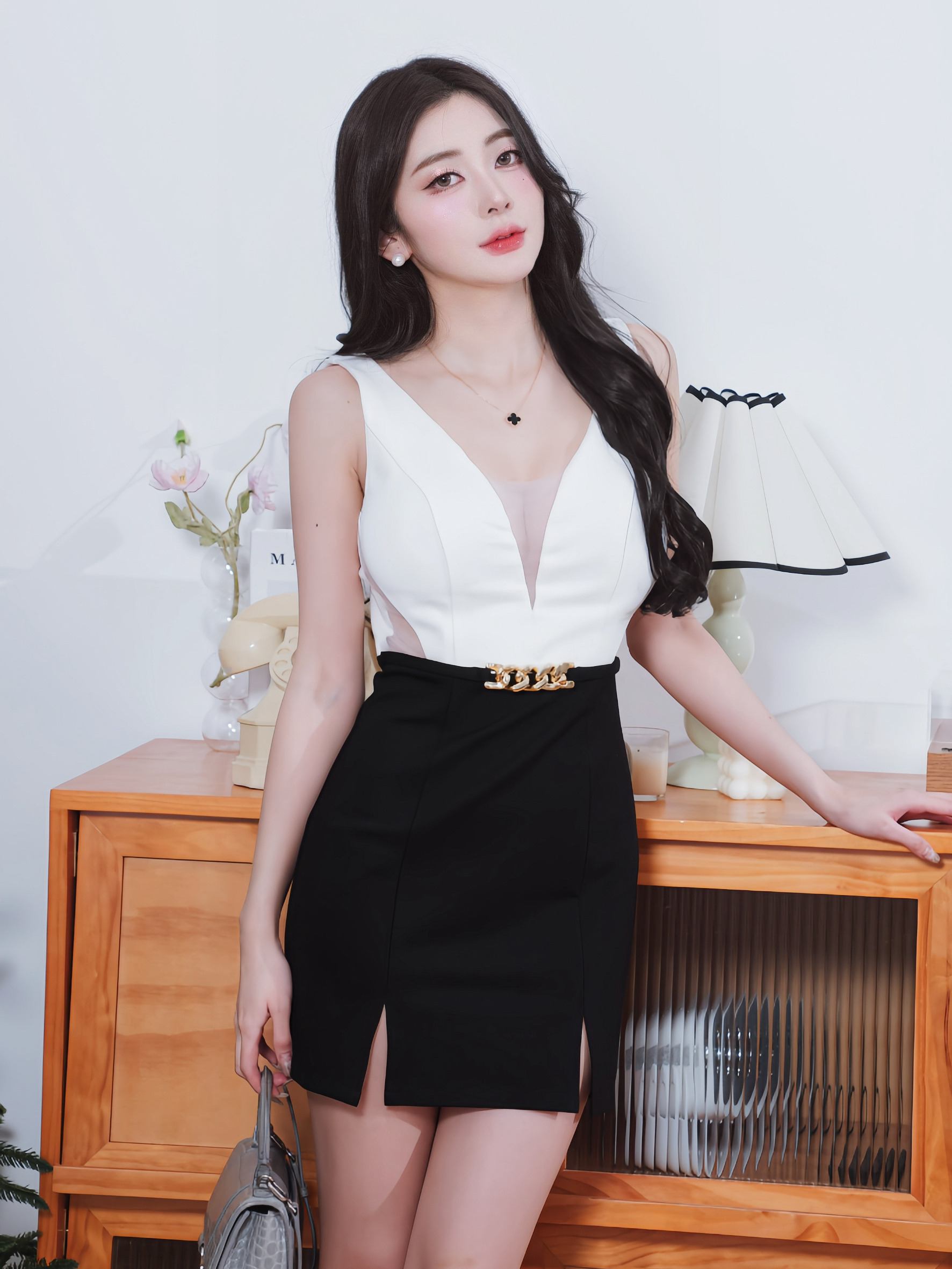 獨家訂製🤍鏤空網紗腰鍊包臀洋裝（白色均碼）