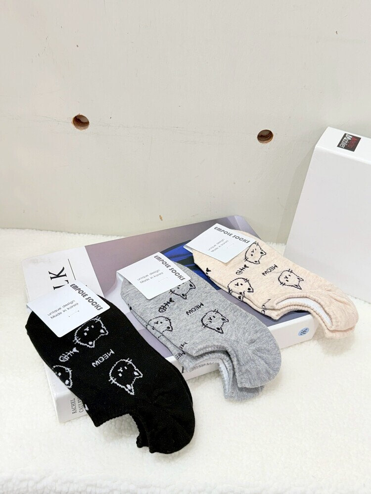 『3入組』線條大頭貓咪短襪